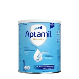 Aptamil Pronutra 1 është një formulë qumështi për foshnjat nga lindja deri në 6 muaj, e dizajnuar për të mbështetur zhvillimin e shëndetshëm të fëmijës. E pasuruar me prebiotikë, probiotikë dhe acide yndyrore LCPUFA, kjo formulë siguron një mbështetje të plotë për imunitetin dhe zhvillimin e trurit të foshnjës tuaj.